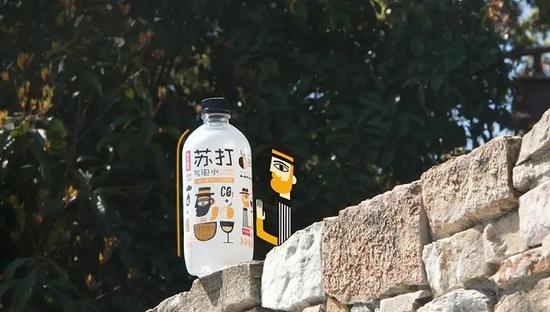 为什么气泡水产品总爱 傍上 日本元素营销,农夫山泉紧急公关时刻